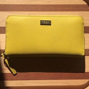 Kate Spade Cameron Street Lacey Wallet - Yellow